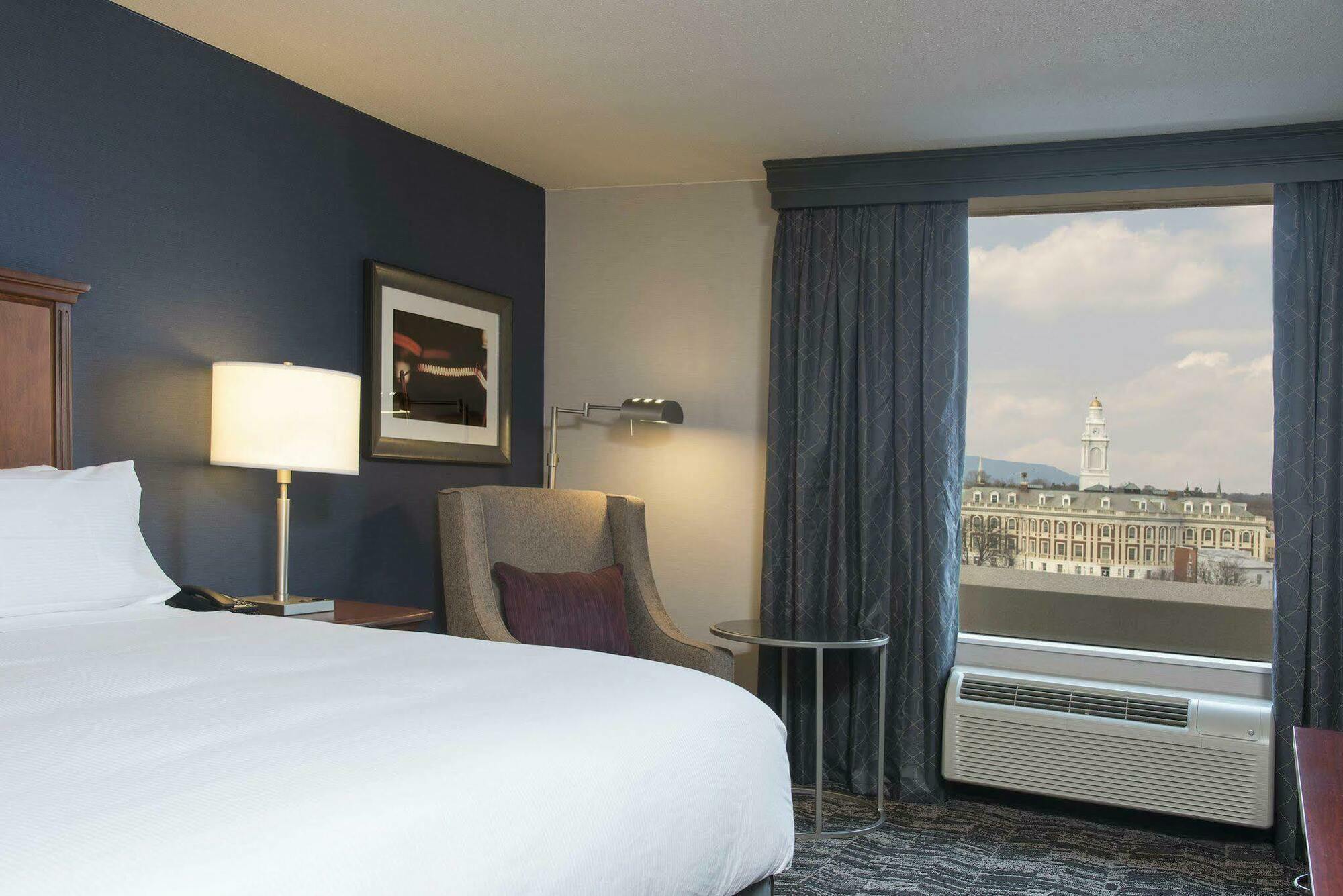 Hotel Doubletree By Hilton Schenectady Exterior foto